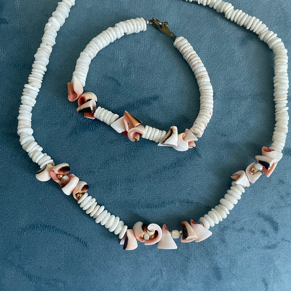 Bermuda island shell necklace bracelet set